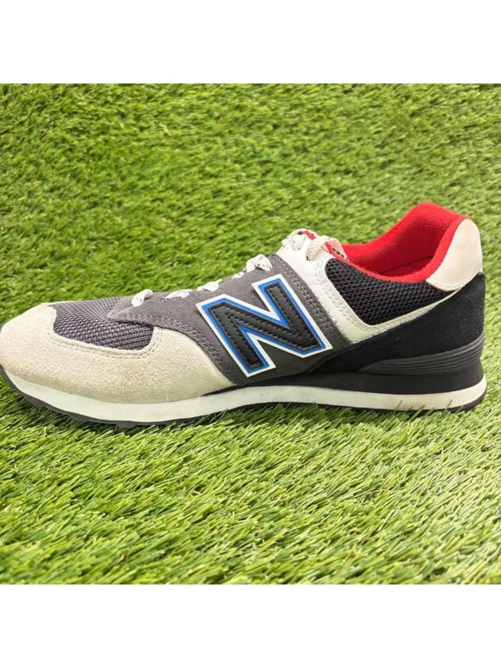 New Balance 574 Mens Size 10 Gray White Athletic Running Walking Shoes Sneakers